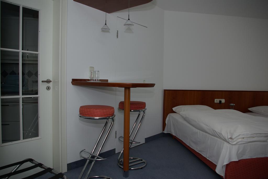 Hotel Alte Bruecke Bad Homburg vor der Höhe Exterior foto