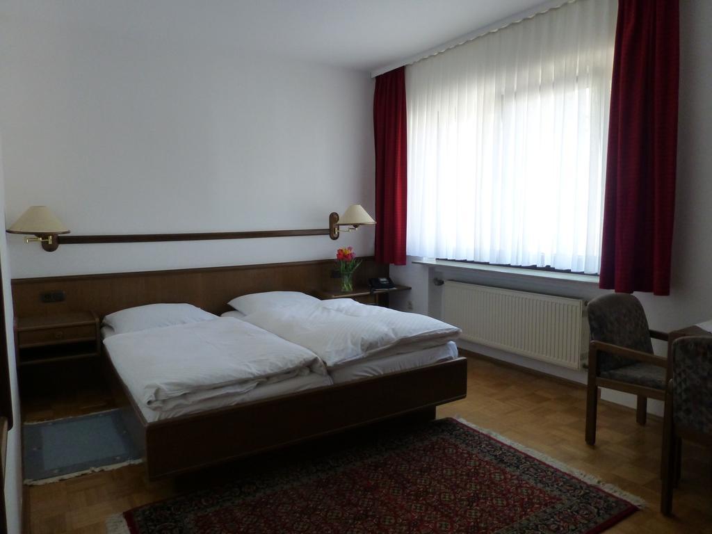 Hotel Alte Bruecke Bad Homburg vor der Höhe Quarto foto